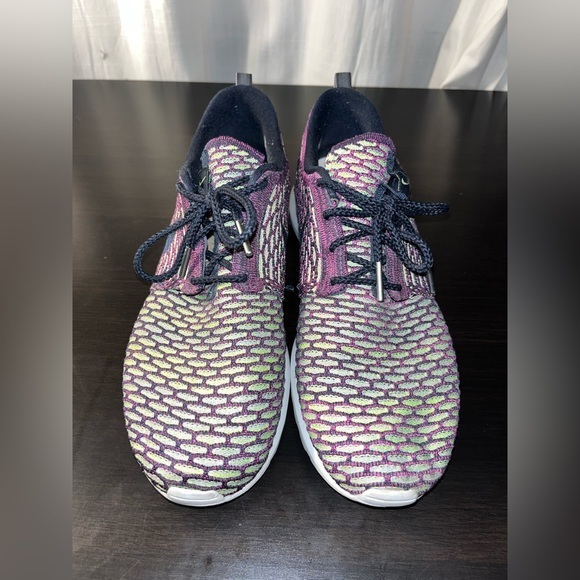 Nike Roshe One NM Flyknit Dark Obsidian Fuchsia Flash Mens Size 9.5 - Picture 5 of 8